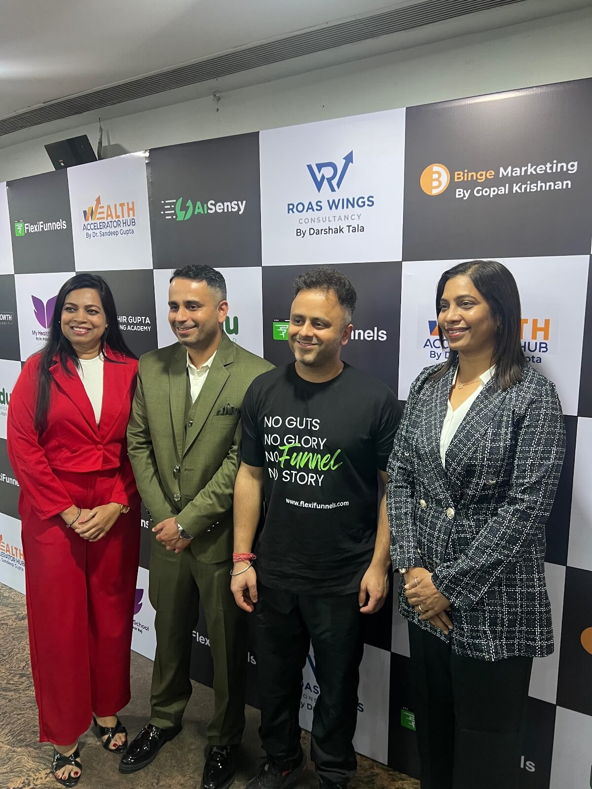 Surekhamaamsourbhsirandrahulsirpic_cwmji_1200