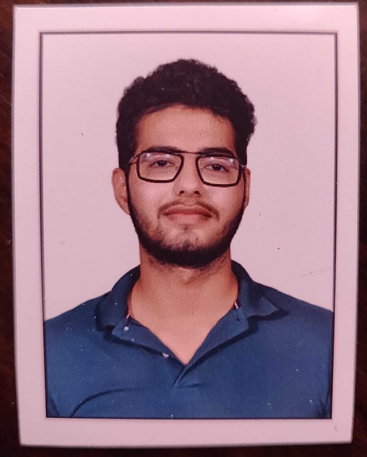 a3mji_1176_LakshaySuri