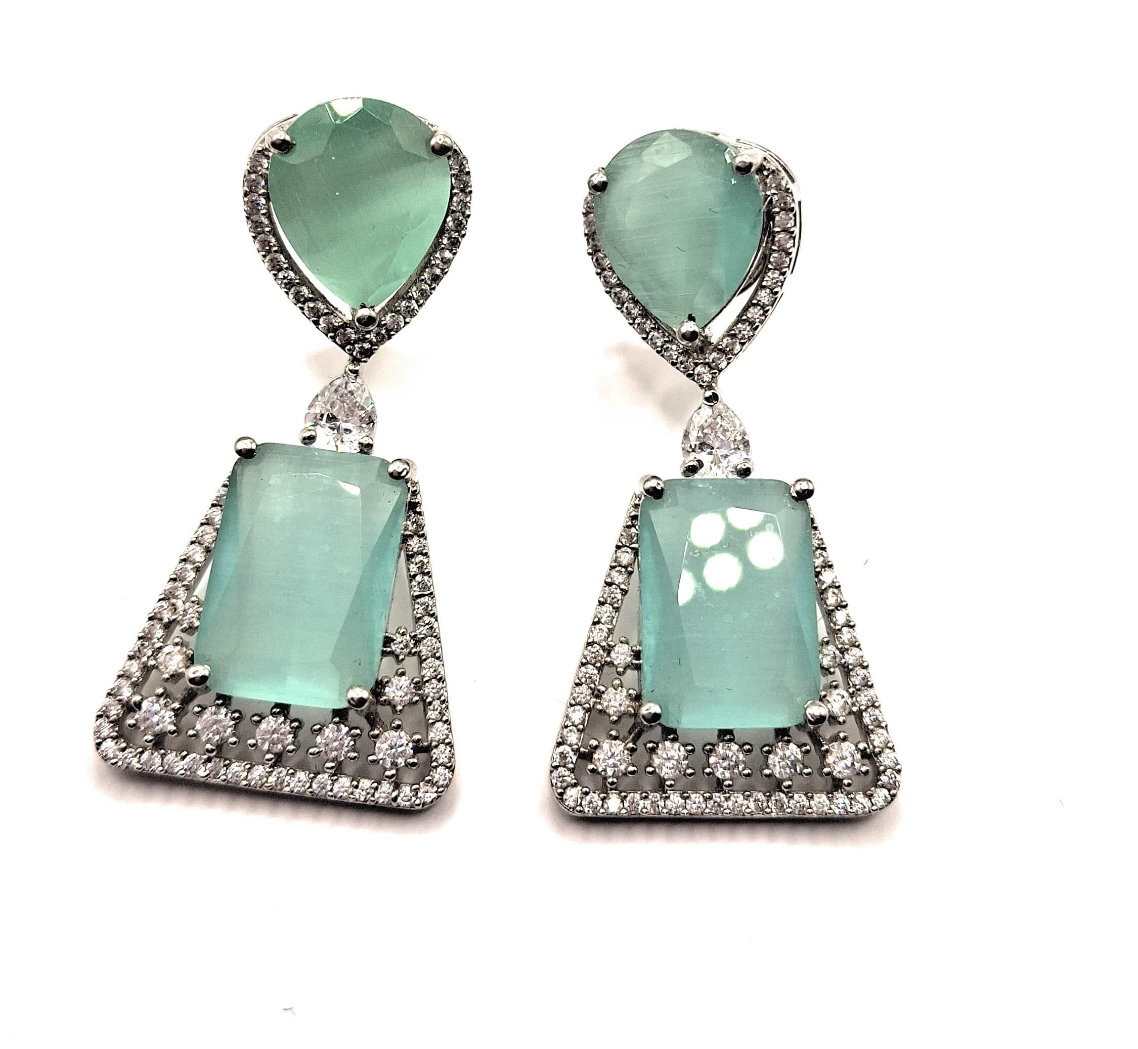 20240624232316_qxmtk_2250