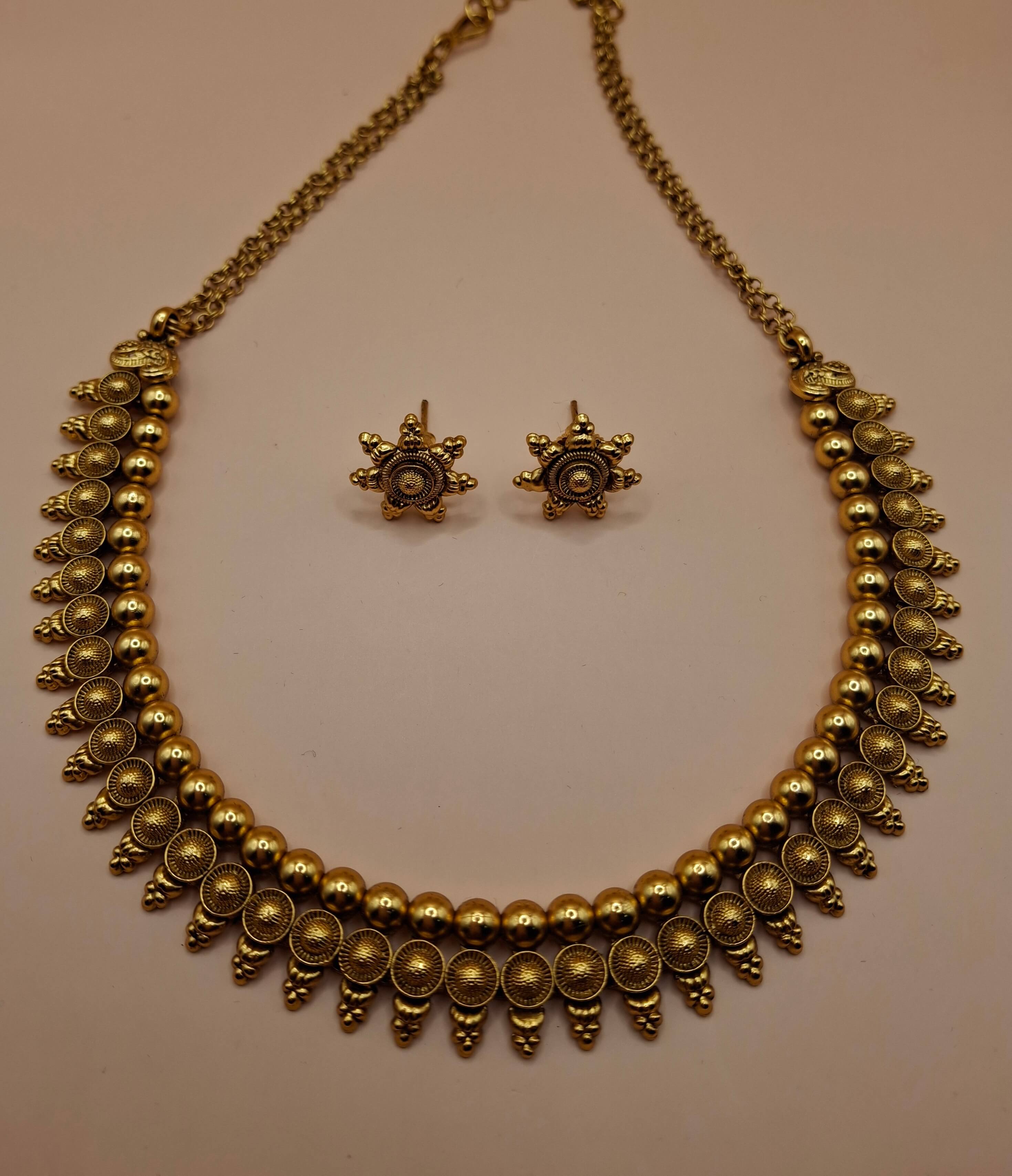 AntiqueSetRs20001_ixnte_2940