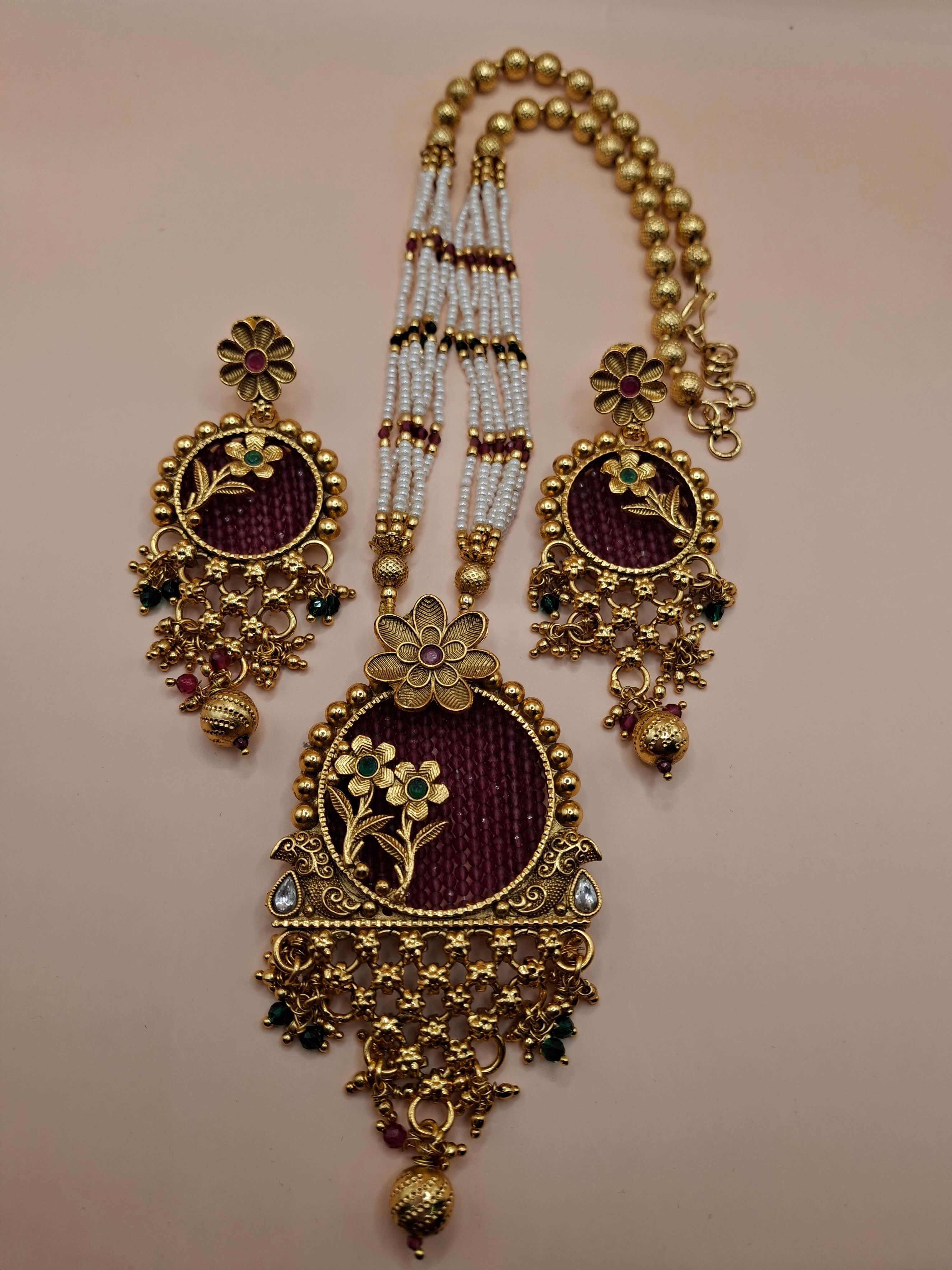 AntiqueSetRs24001_mymda_3060