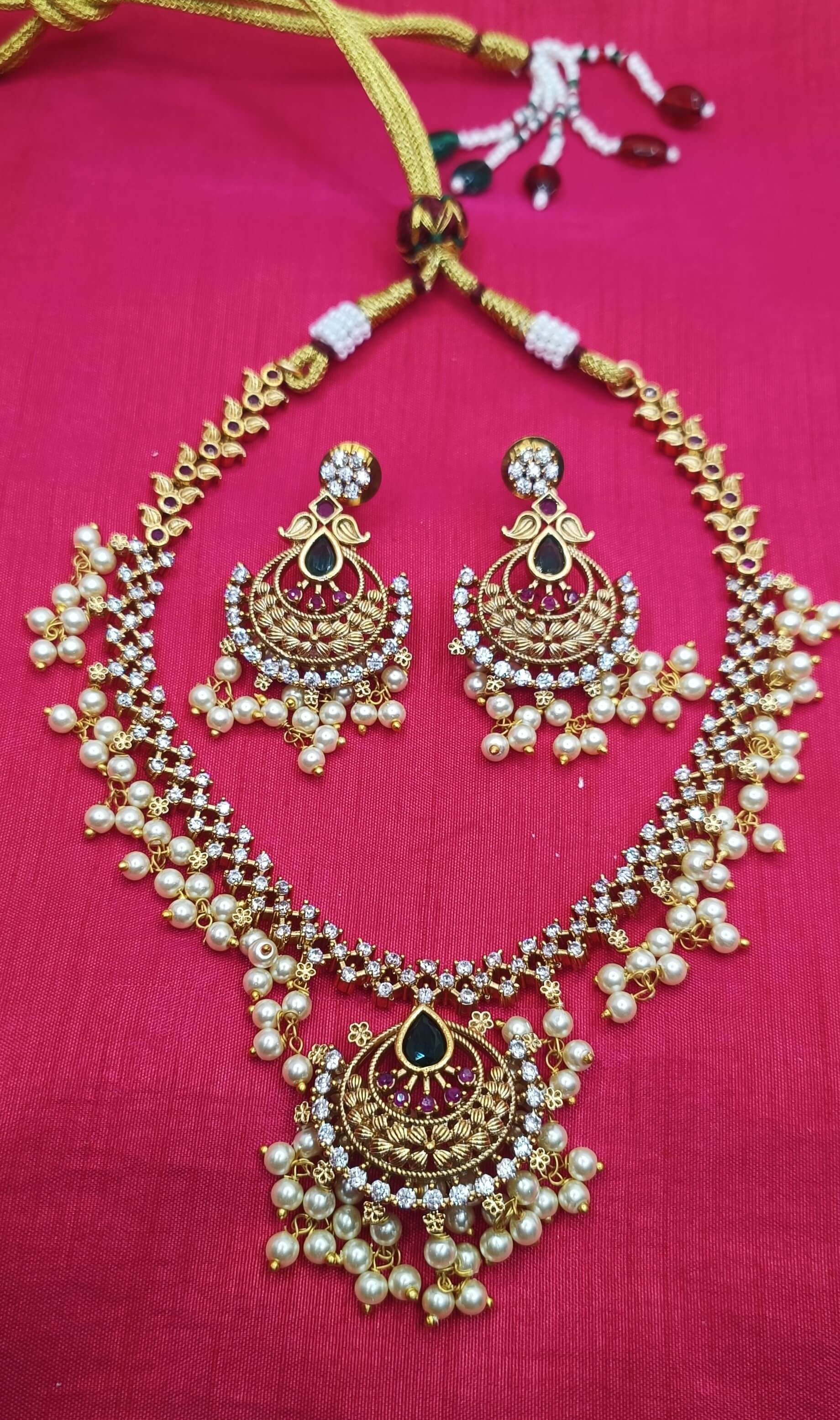 BeautifulAntiquesetwithpearlRs1500_i3ndm_1840