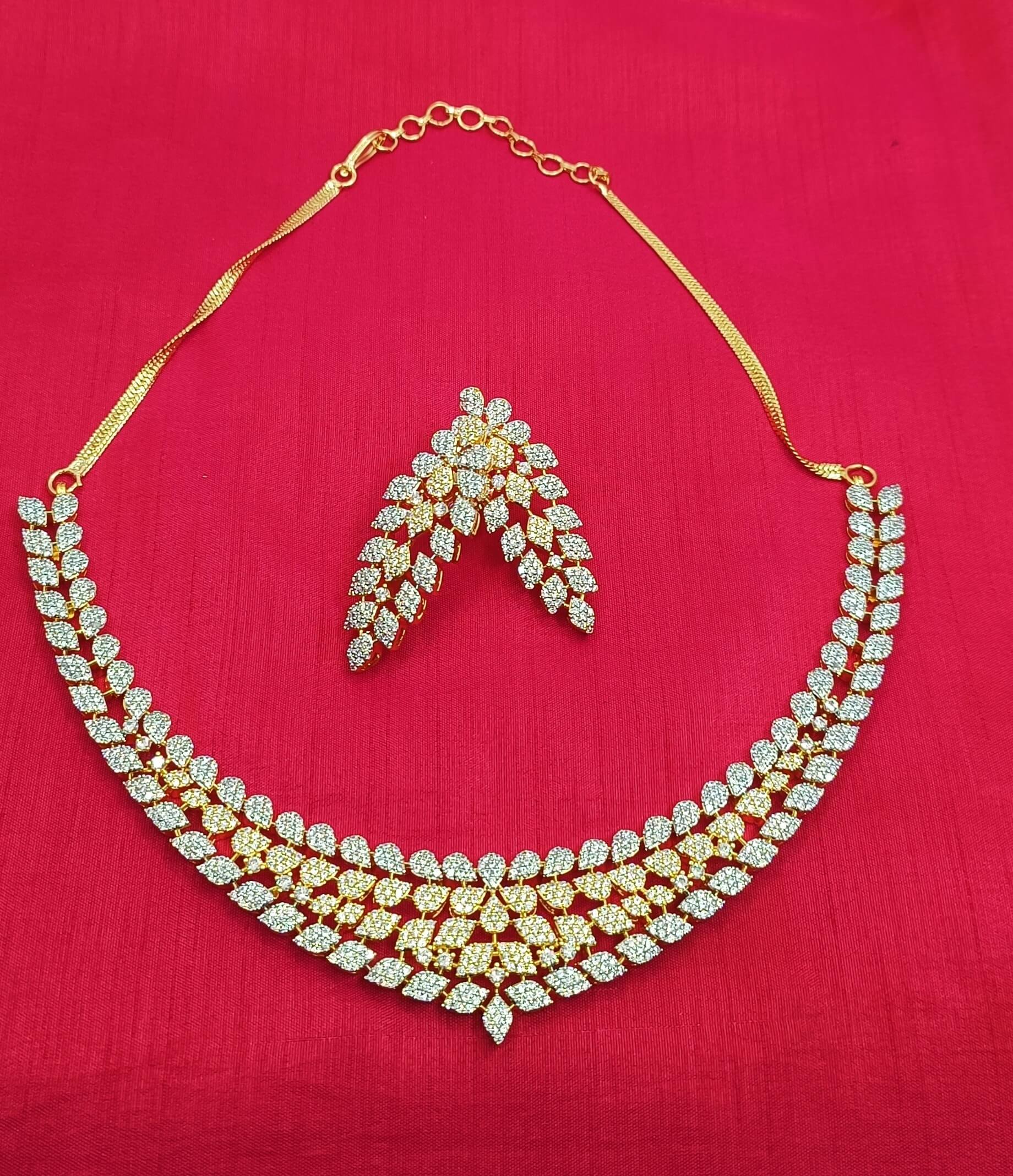 BeautifulDiamondsetRs2500_e1mje_1840