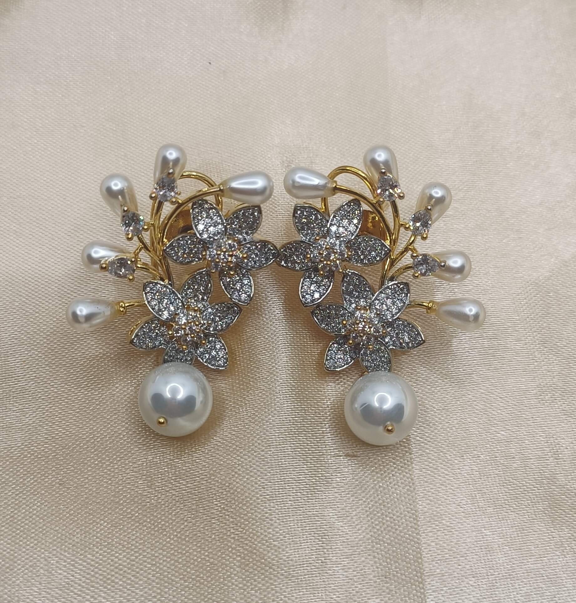 BeautifulflowershapeearringswithpearlsRs1300_k1otu_1840