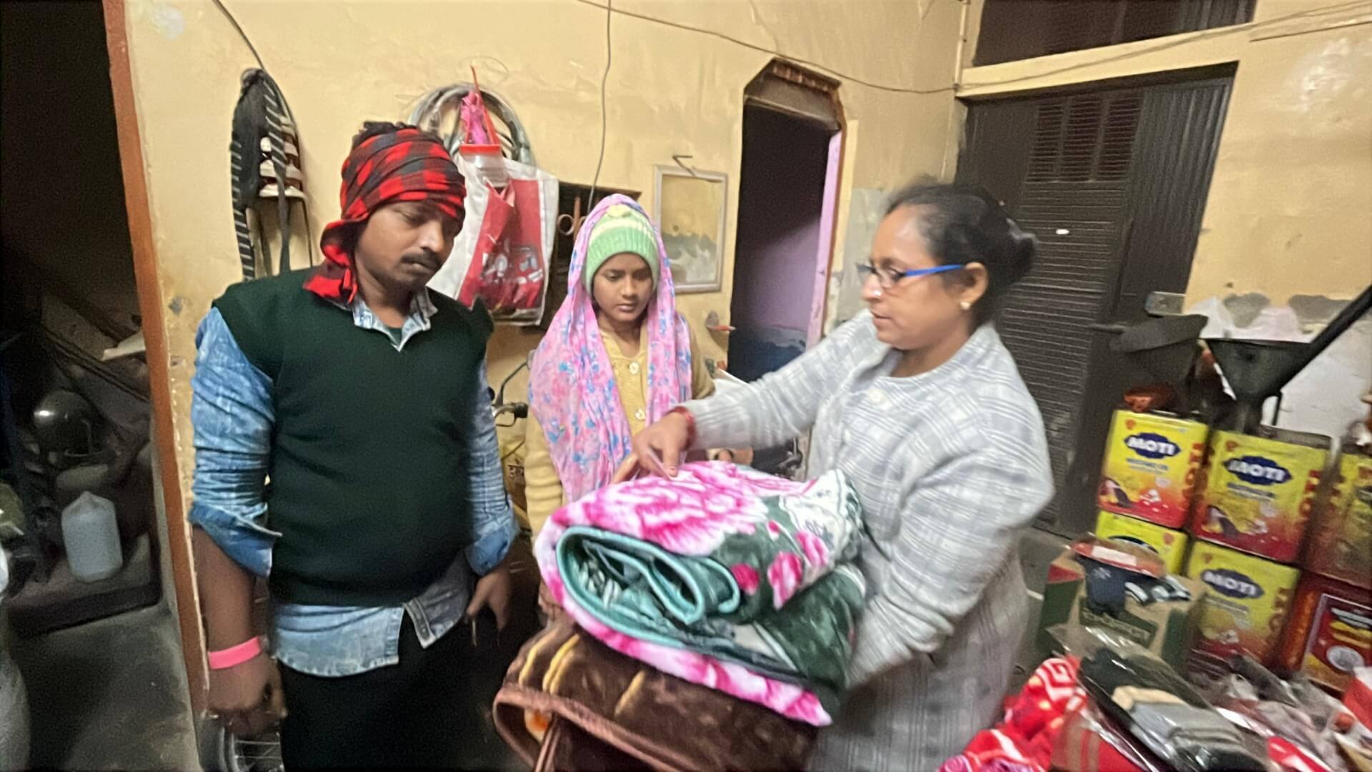 blanketdistribution3GtiyGpem_k1eds_1920