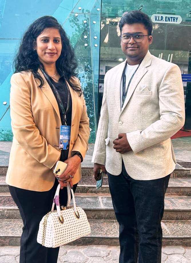 PhotowithBindu_g4ndy_668