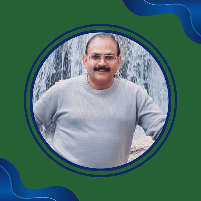 DarkBlueModernProfessionalRecruitmentLinkedInProfilePicture2_k0nzq_800