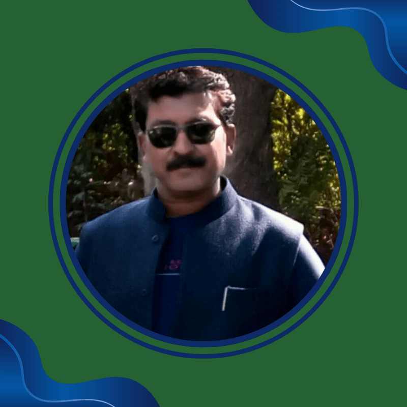 DarkBlueModernProfessionalRecruitmentLinkedInProfilePicture_a4oda_800