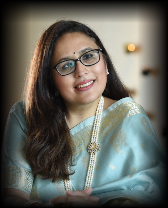 RadhikaGupta_9nblm_700