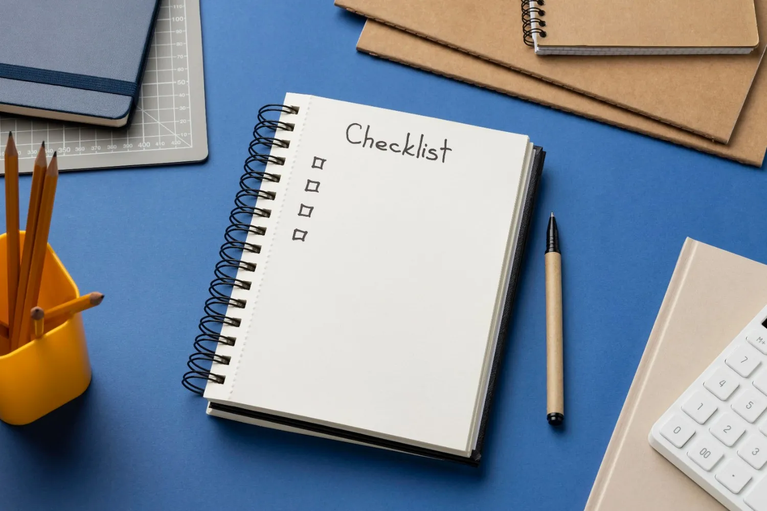 topviewnotebookwithchecklistdesk1_yymtc_1500