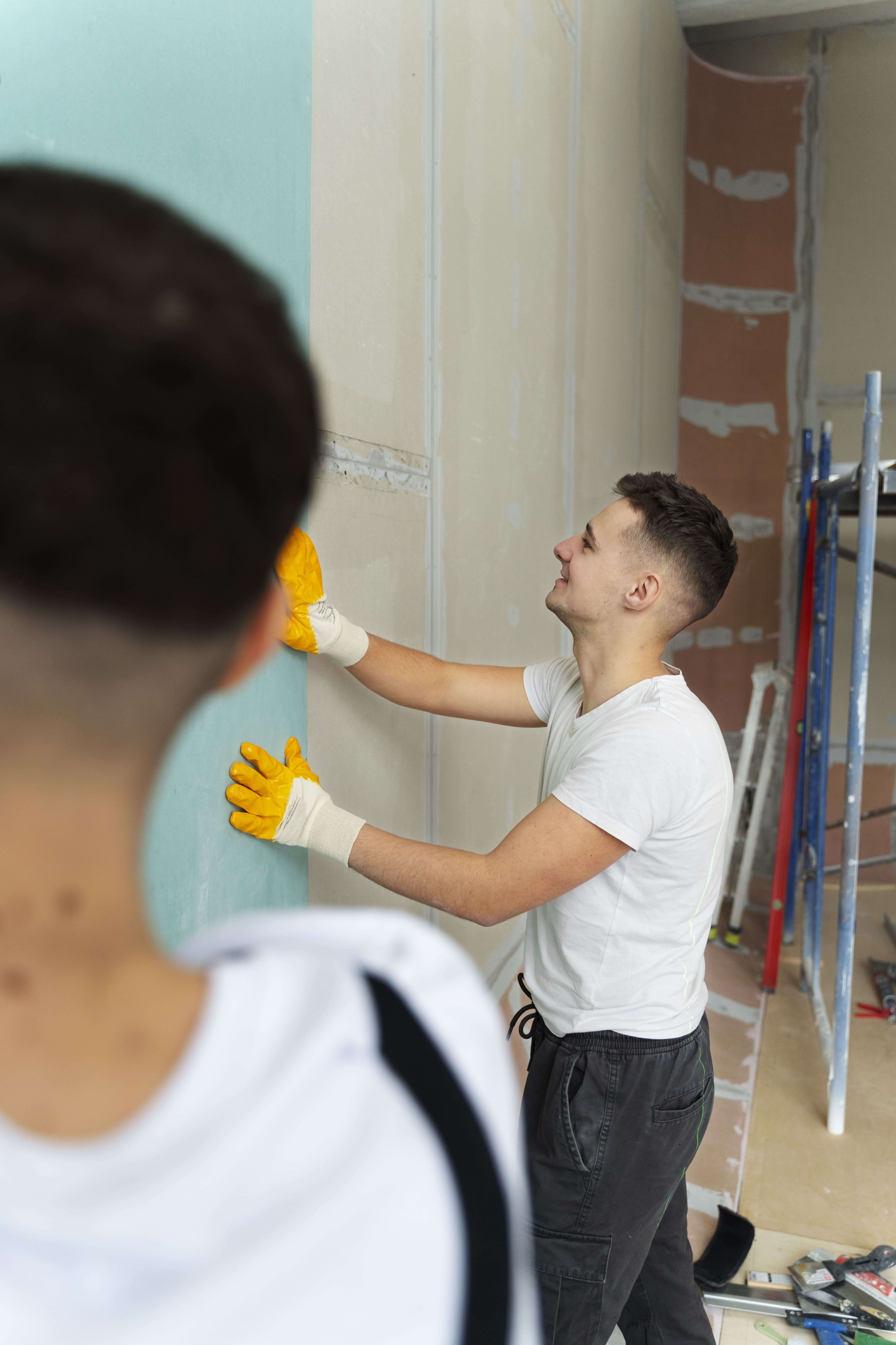 constructionpeopleworkingtogether1_k3mjq_5267
