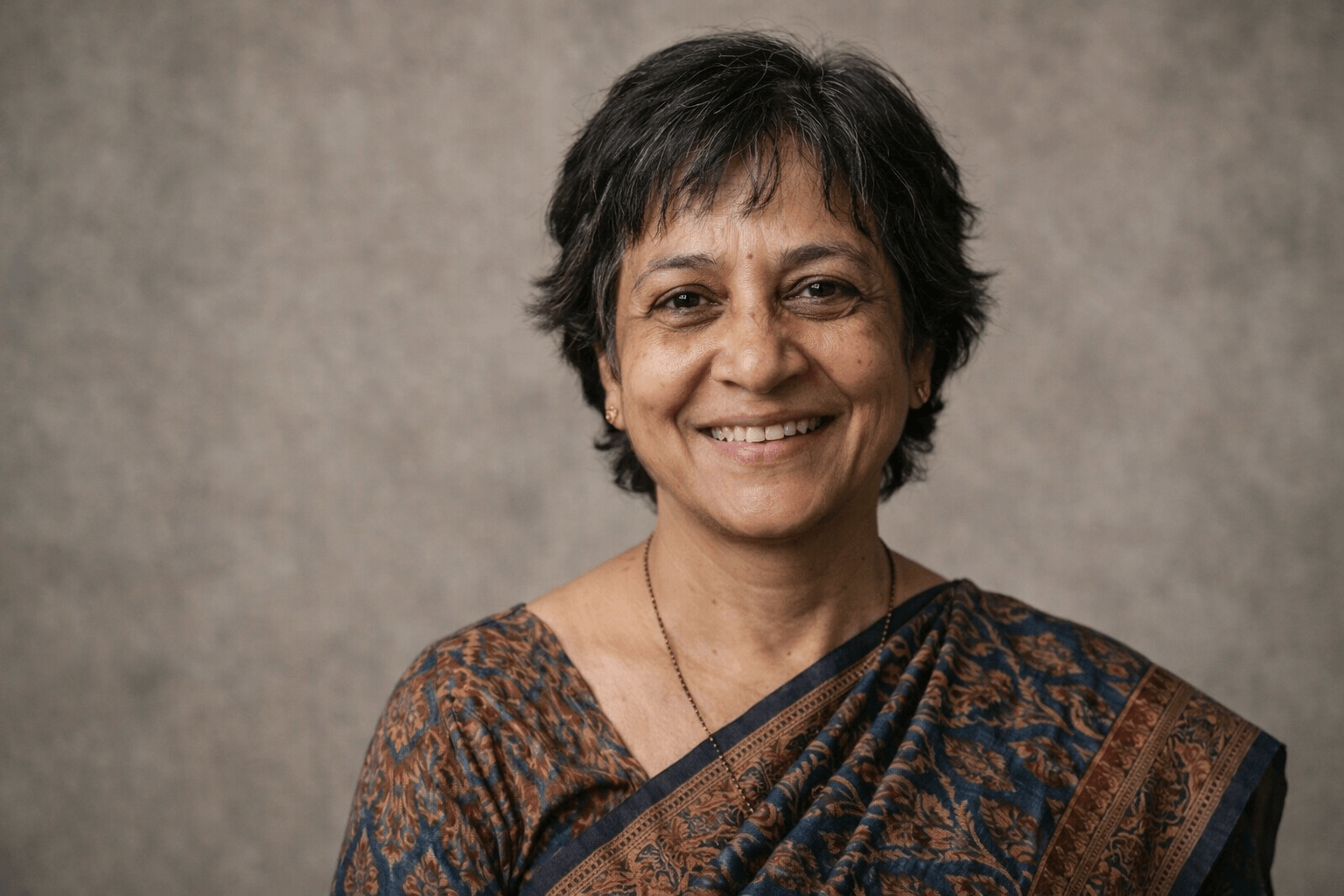 Gracefulsmileintraditionalsaree_y0uhf_1536