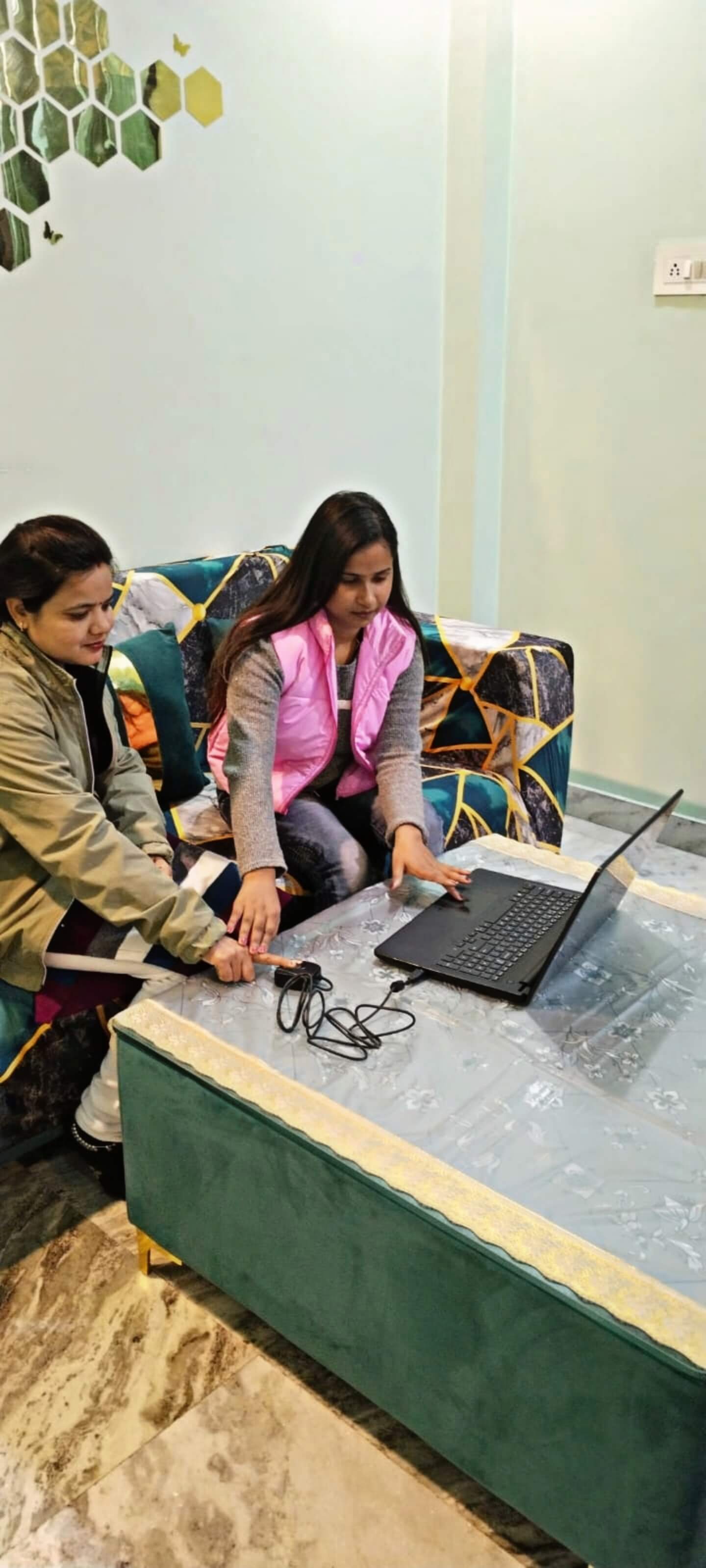 Picsart241224124107630_y1odc_1440