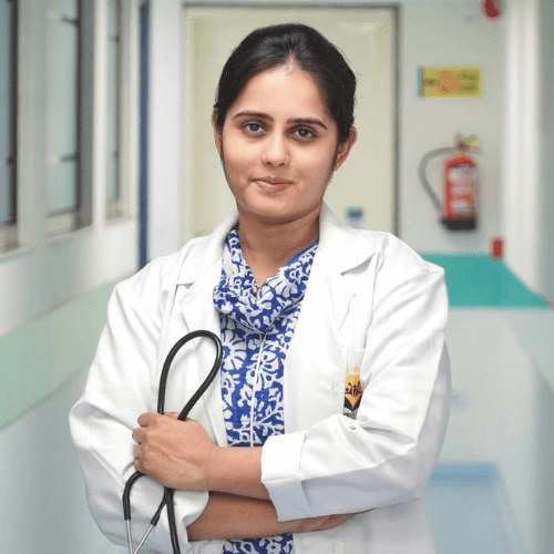 BlackWhiteModernHandwrittenSquareStudioLogo_q5mjy_500