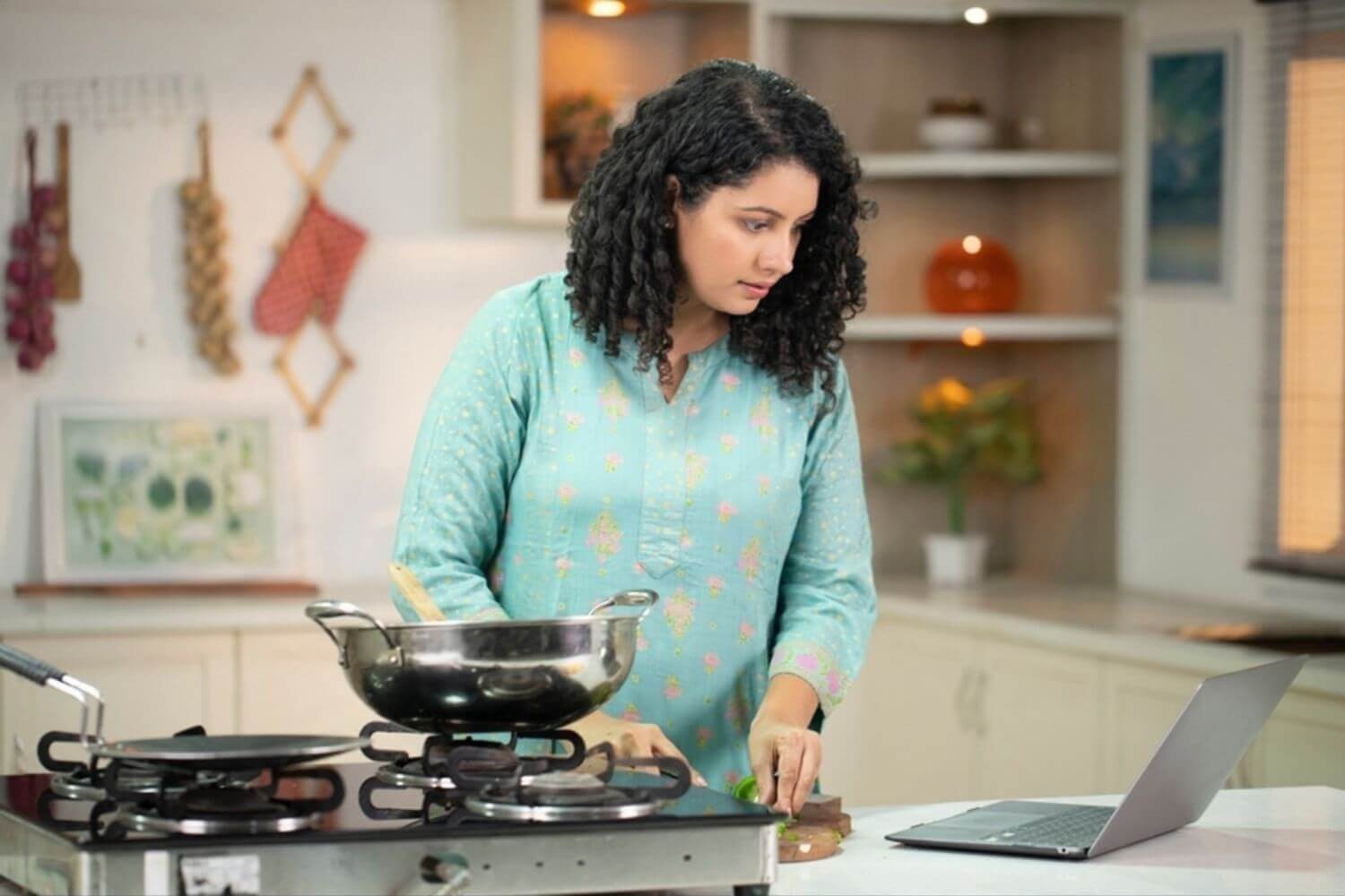 WhatsAppImage20250816at8_qwmty_1500