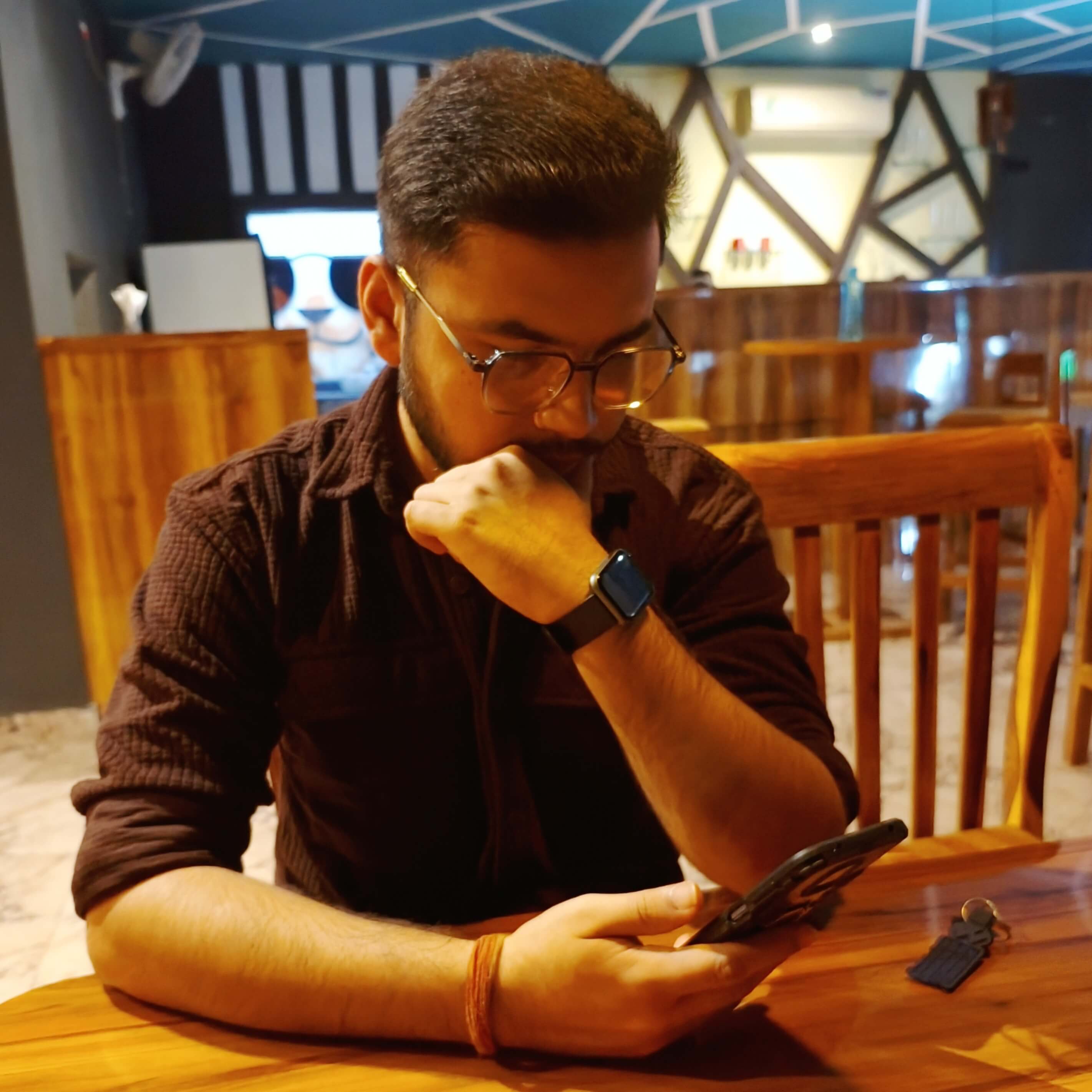 1730154244661_e0njm_2843