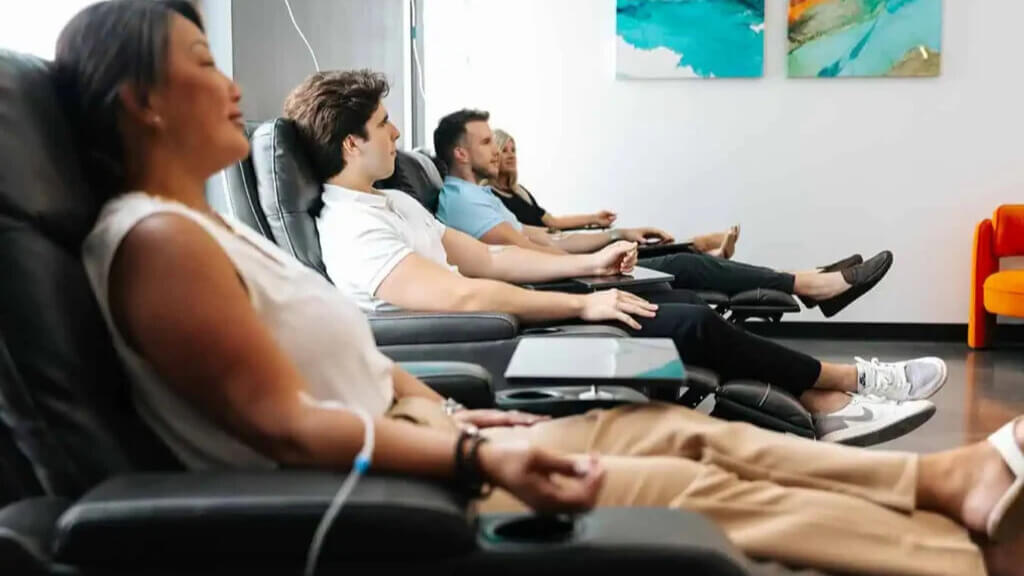 c83aa4ce1f3f474cb82d5c164bc4369f_uwmju_1024