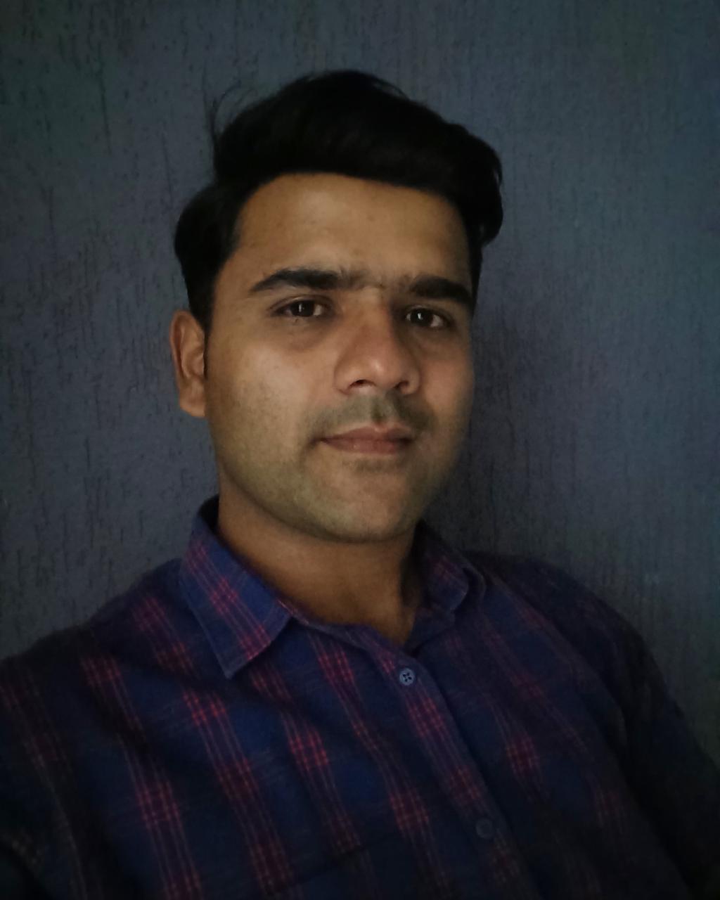 ArtistRatnakarKamat_y5odi_1024