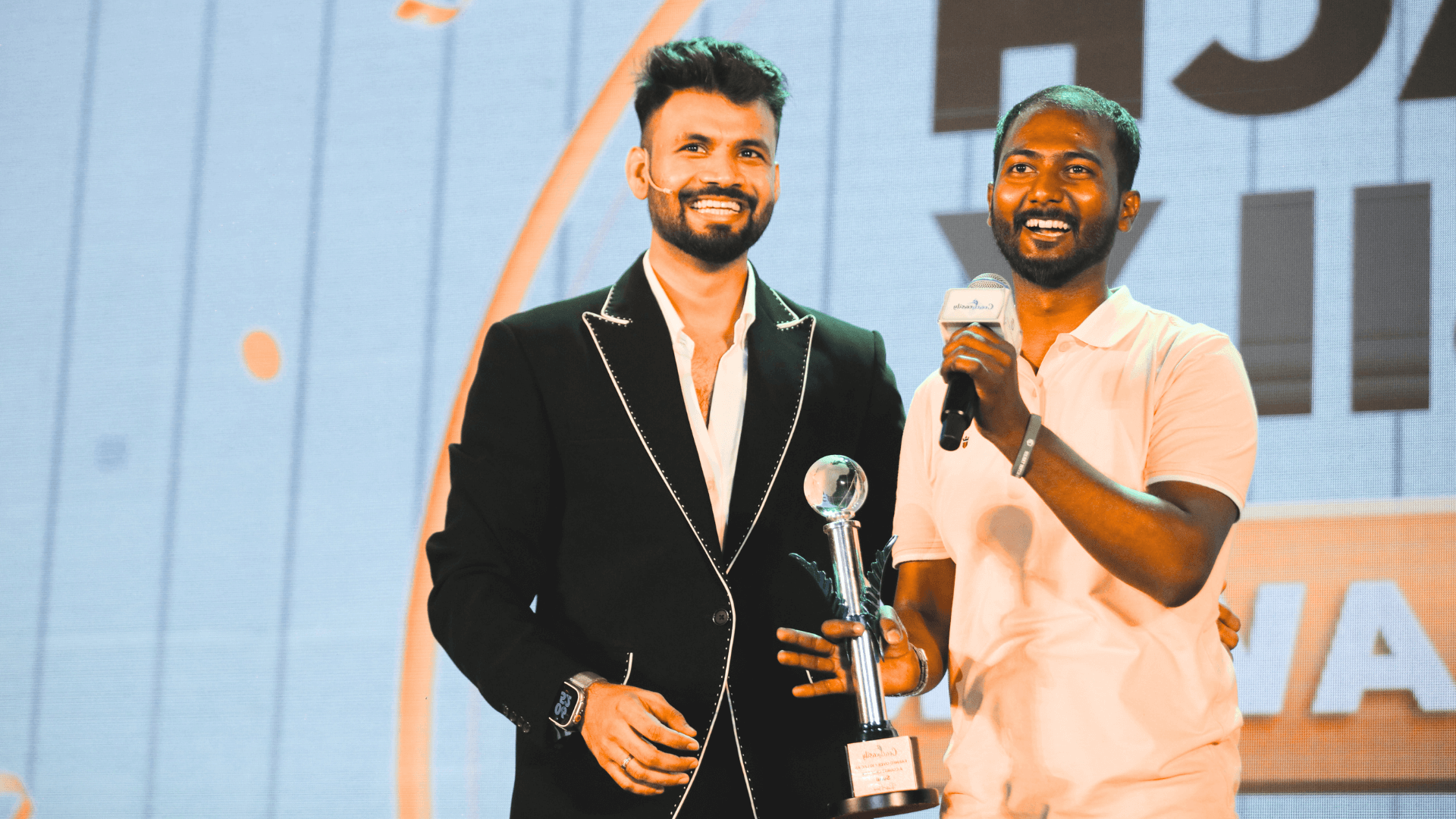 Purushottam Hambarde, a millionaire coach mentor who trained over thousands of people across 12+ countries. Helping trainers & coaches build ₹1L+/month business Get your coaching business