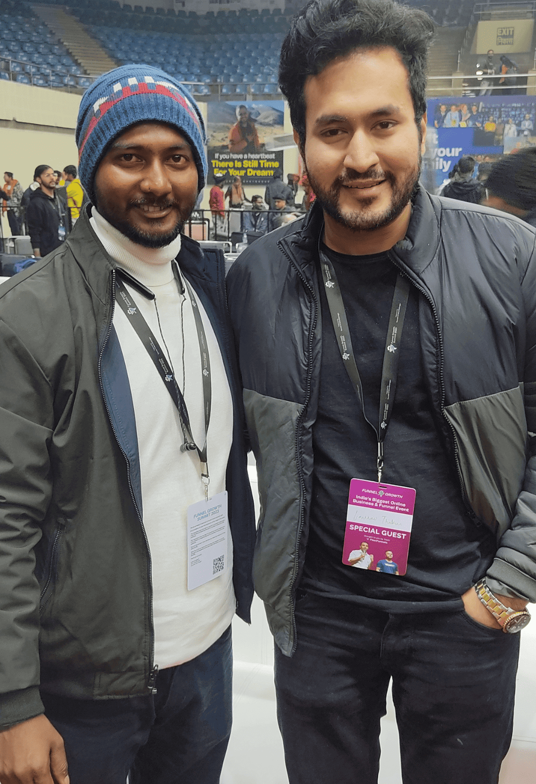 Networking with Indiaâ€™s best performance marketing and sales funnel experts - High Profit Coaching at industry event