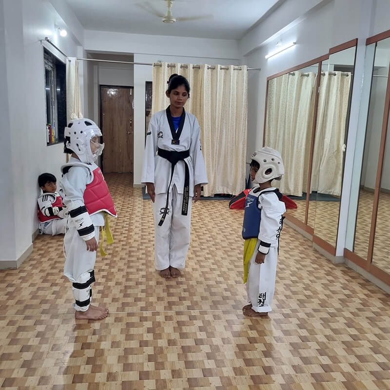taekwandoteacher_u1mji_800