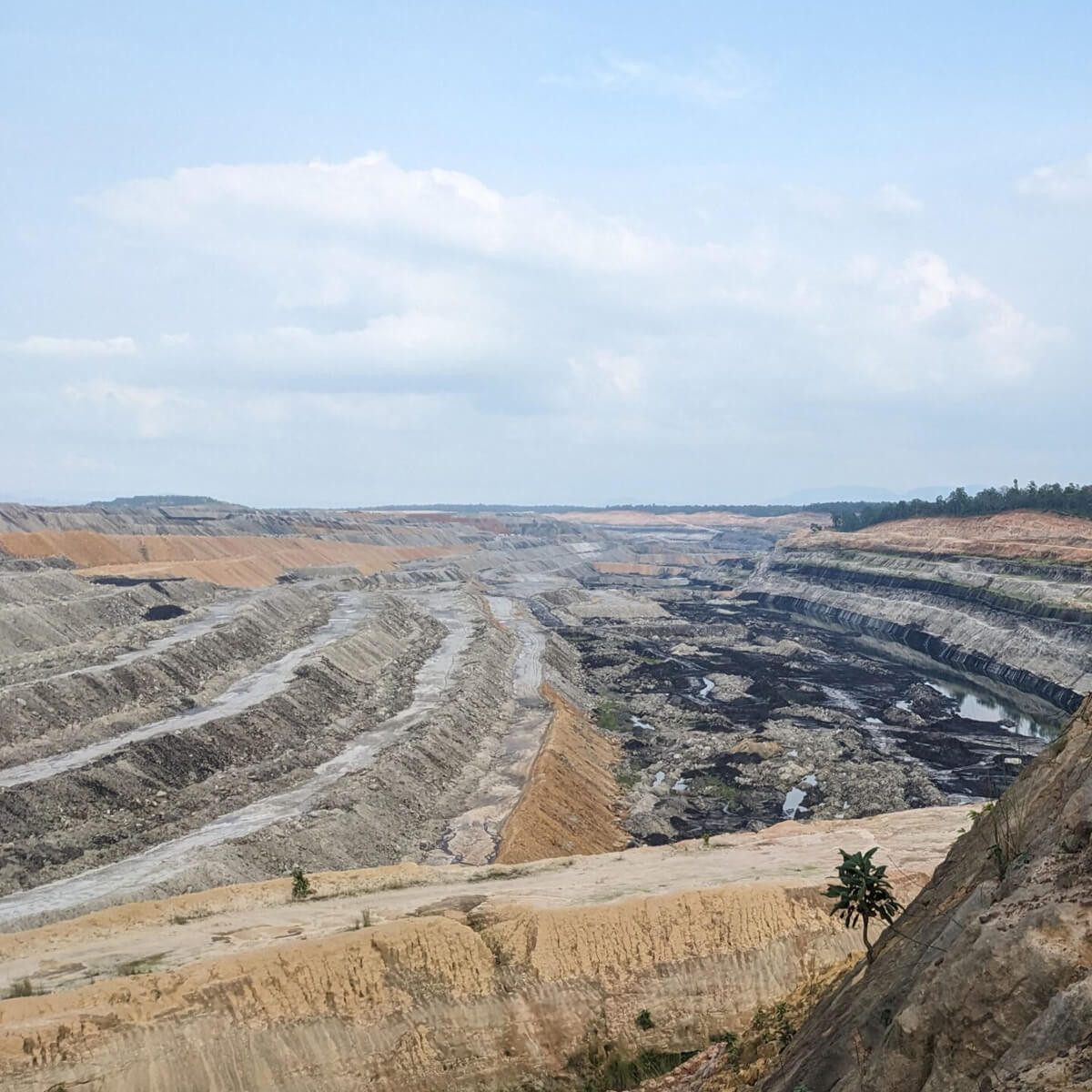 extratedfromearthforwebsite_g3mtm_1200