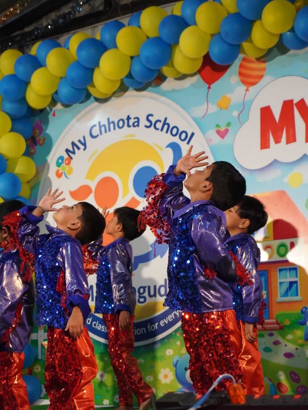 ANNUALDAY8_hmbys_1000