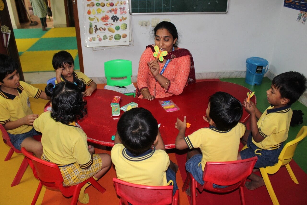 CommunicationClass_m6pfg_1280
