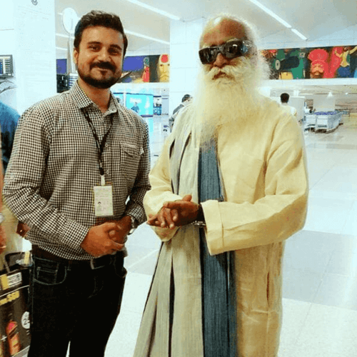sadhguruji1500_u5mdg_500