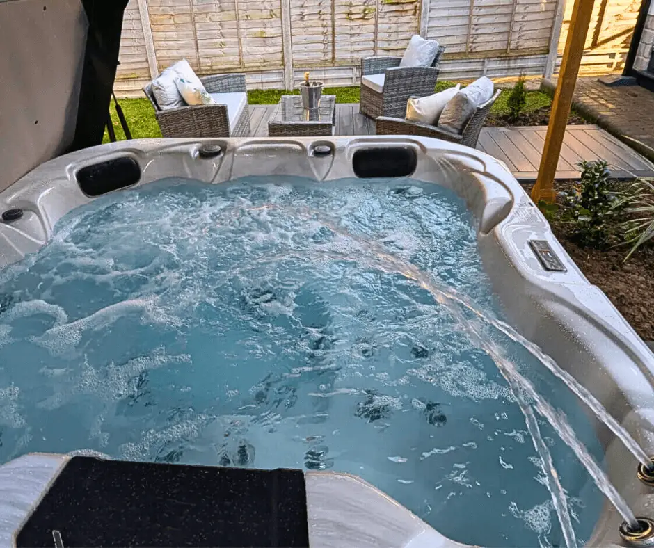 Bubbling private hot tub