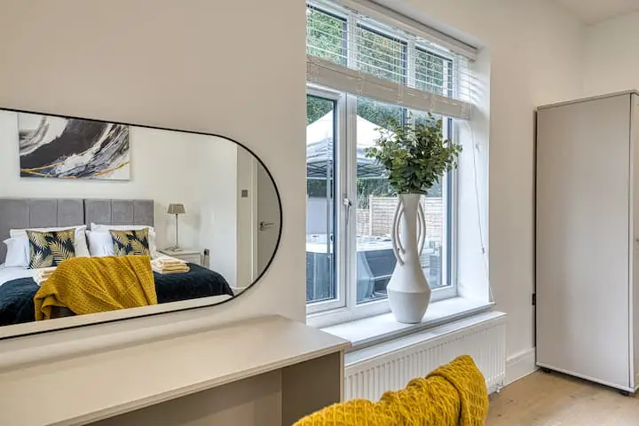 Bedroom with dressing table
