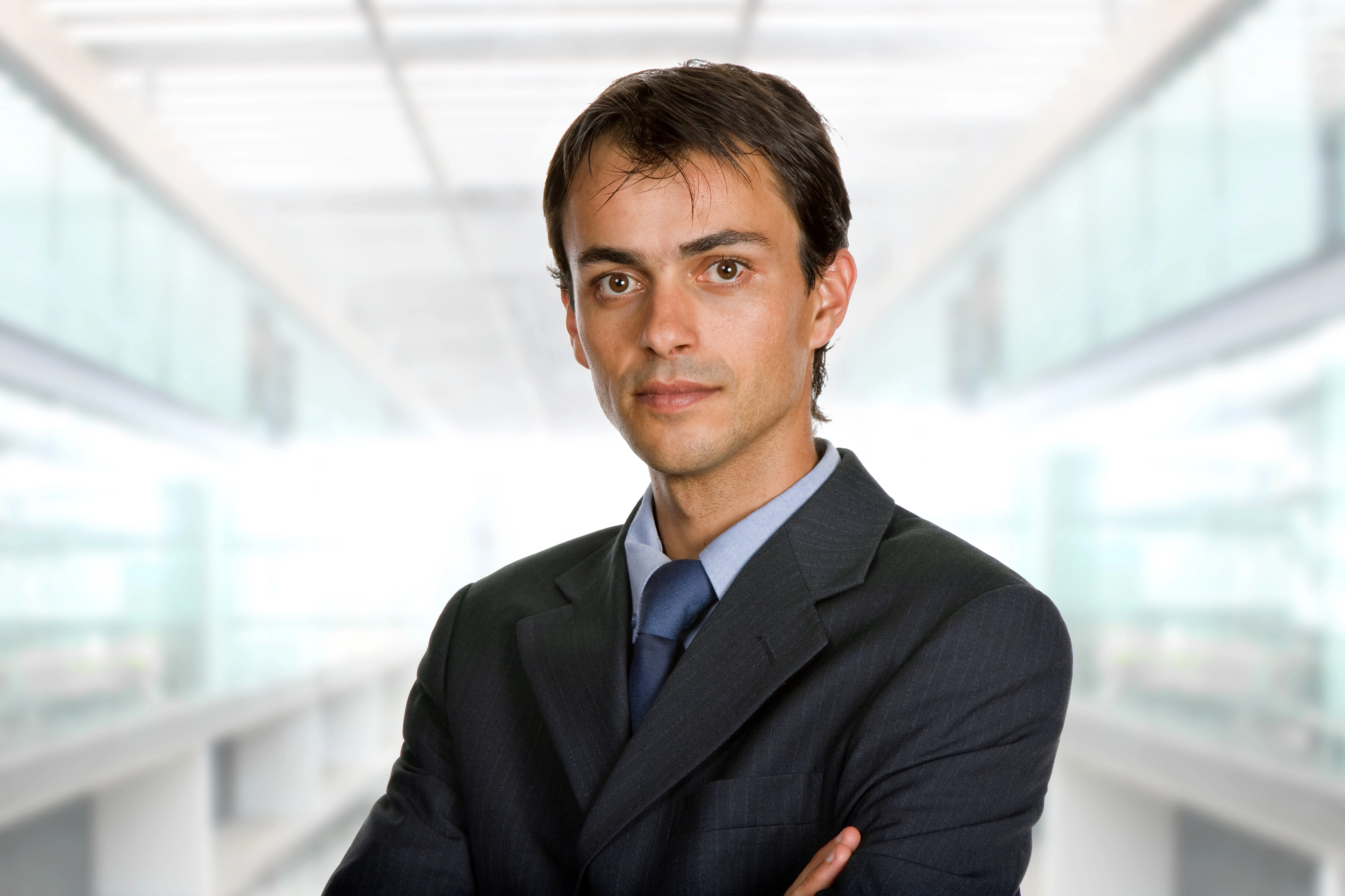 VistaCreate51039821stockphotolooking_uyb5z_4368