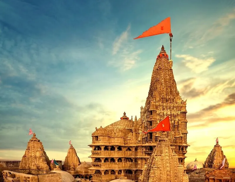 c5otu_800_DwarkadhishTempleinDwarka