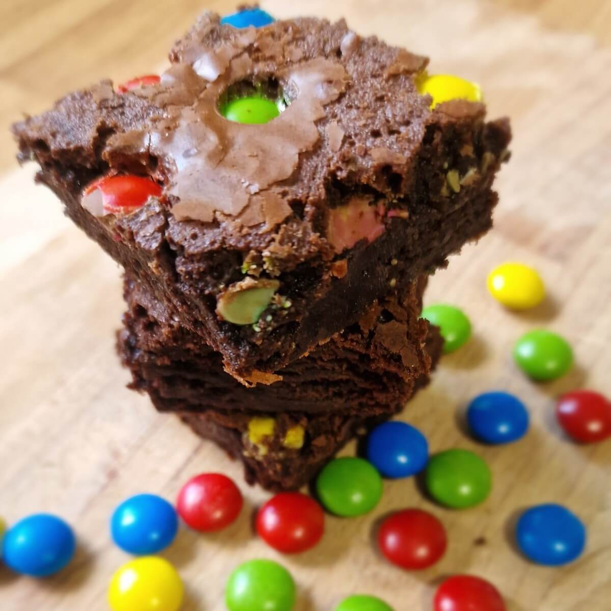 bangonbrowniesmandmmadness_zryx4_1200
