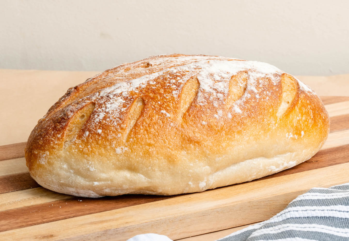 WhiteSourdough_uymtm_1440