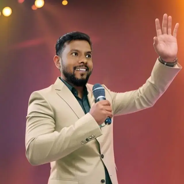 40883318812483000632282526175067043421025585n_k5ntq_640