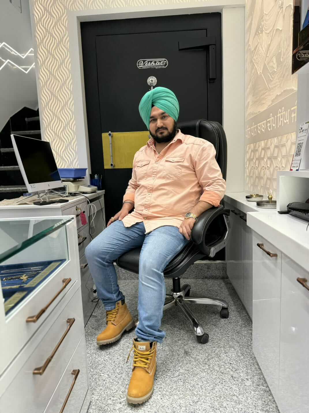 Sajanselfimage_ici34_1071