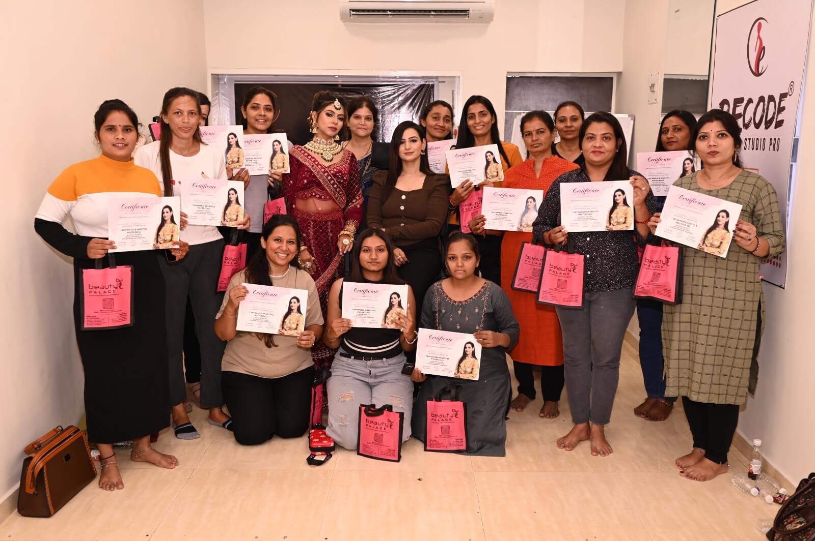 86ba27bdc08046a1a93a9a0ca98b16bf_u2ote_1600