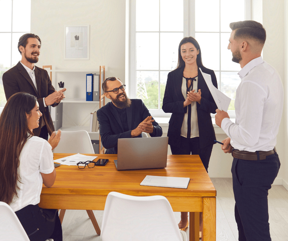 CopyofCopyofCopyofBlueGreenandPinkSimpleFinancialCoachingServiceFacebookPost_gxndu_940