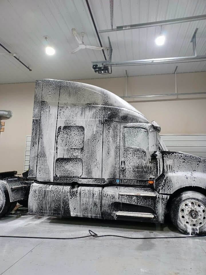 Semitruckdetailing_cynji_720