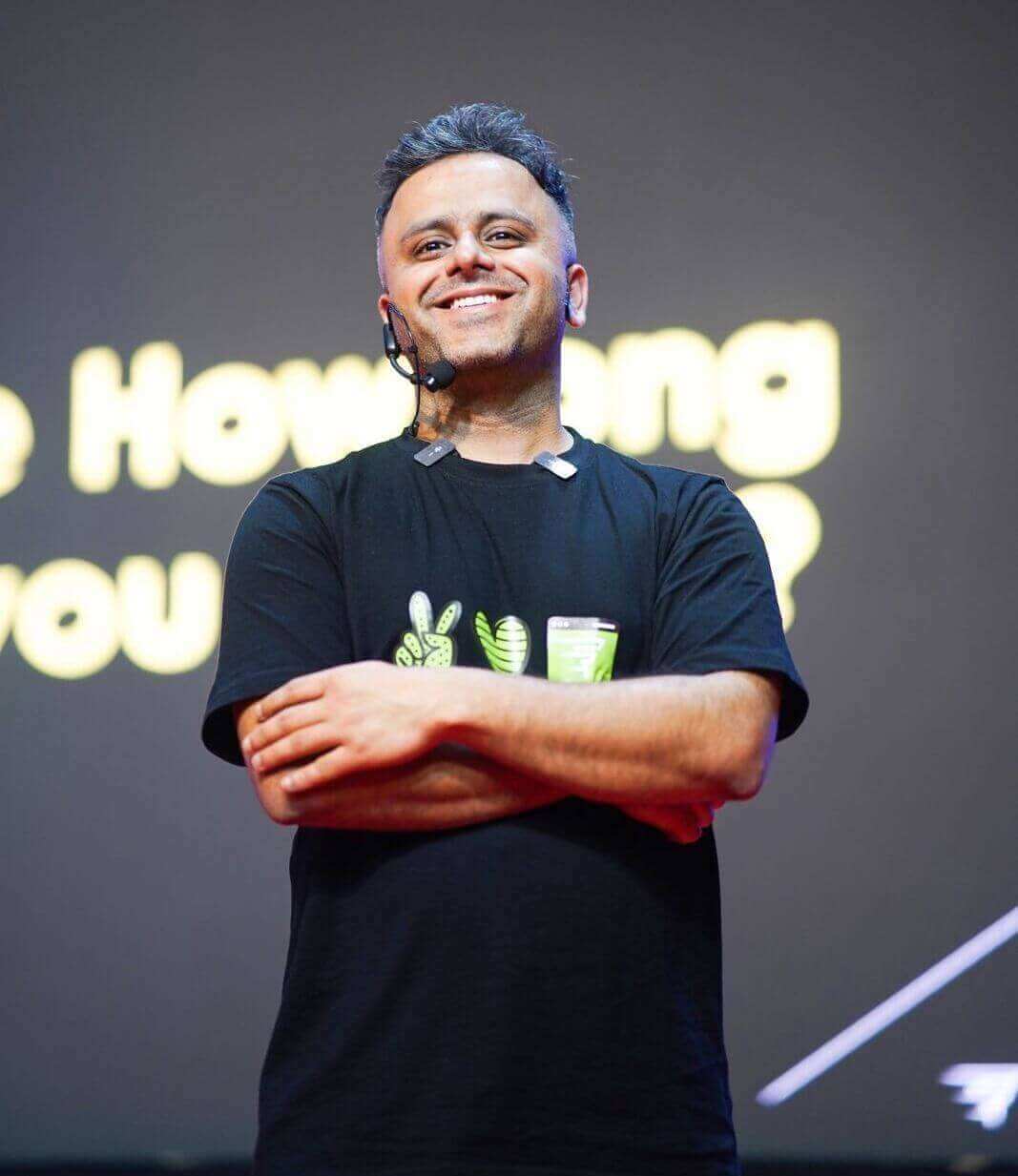 MeetYourHost_i5mtm_1067