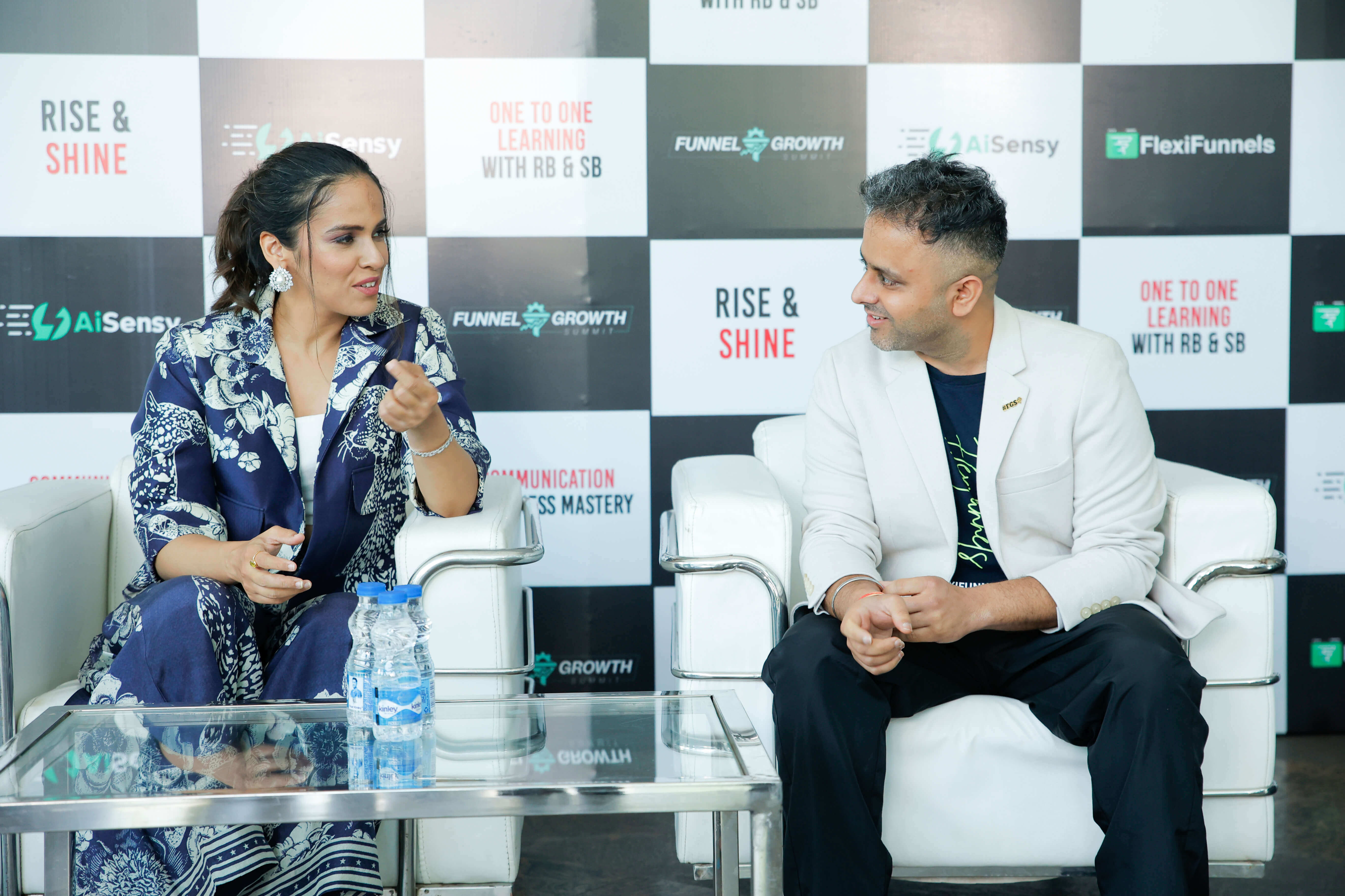 OM13656copy_e0nda_5472