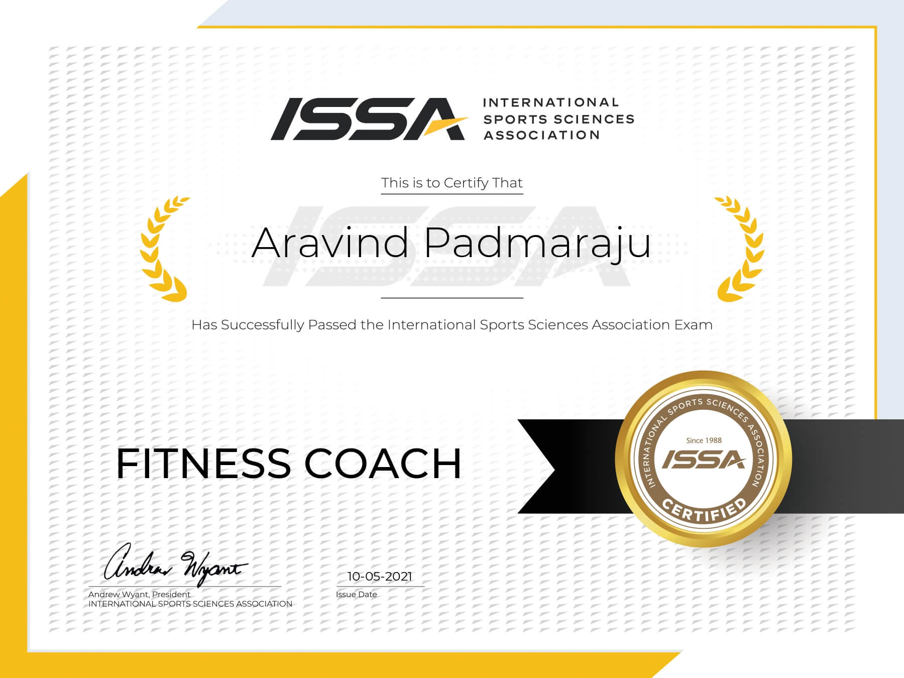eynjm_1800_ISSAFitnessCoachAchievementpage0001